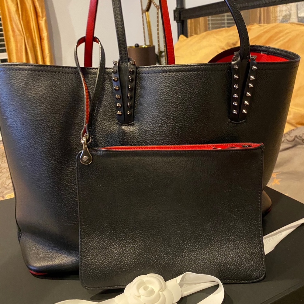 Christian Louboutin love Cabata large Tote